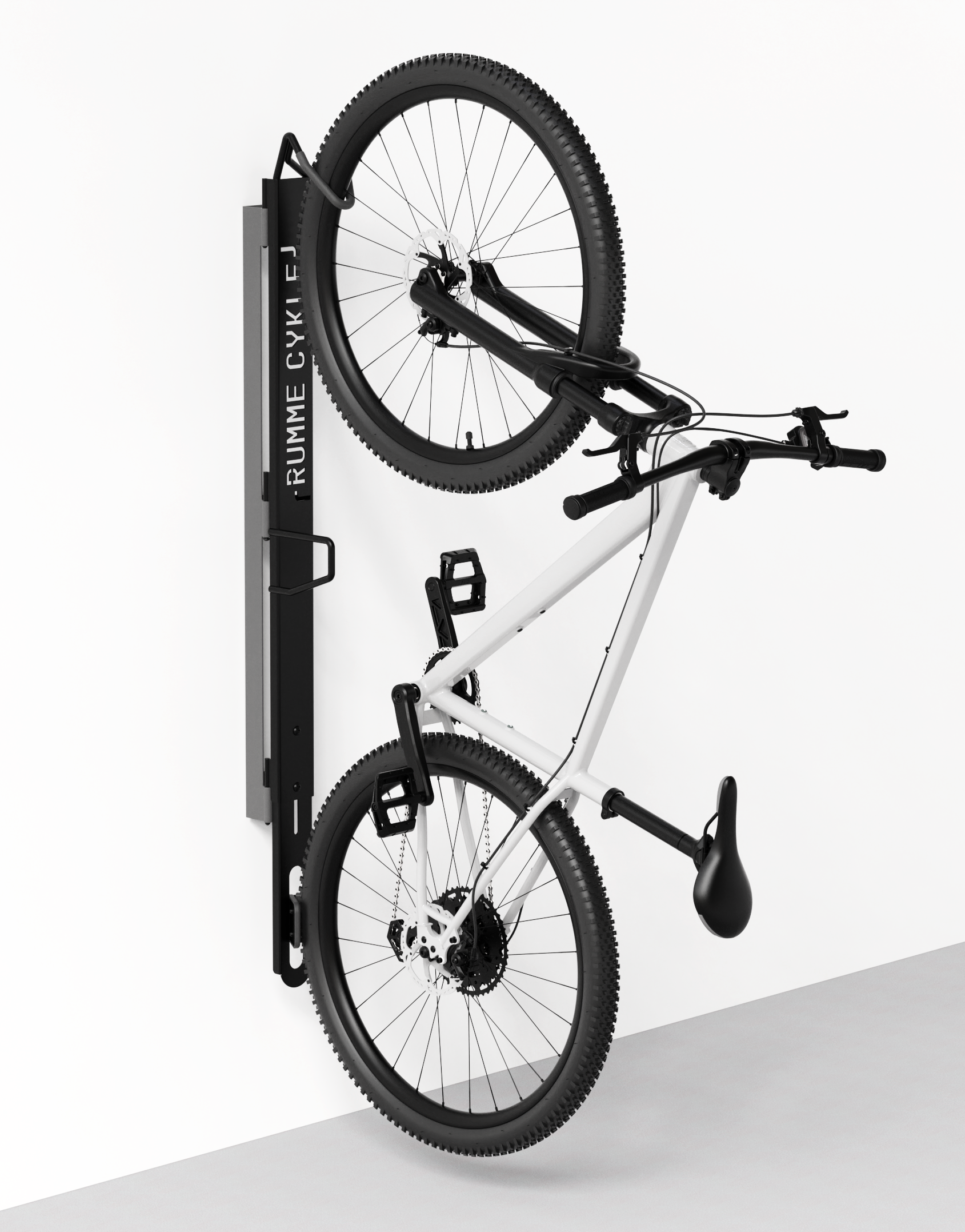 Rumme Cykle mounted on a bike handlebar